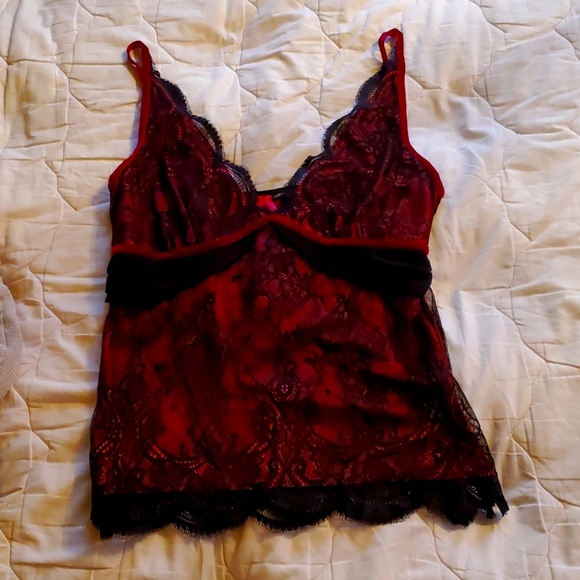 Moda International Tops - Lace tank